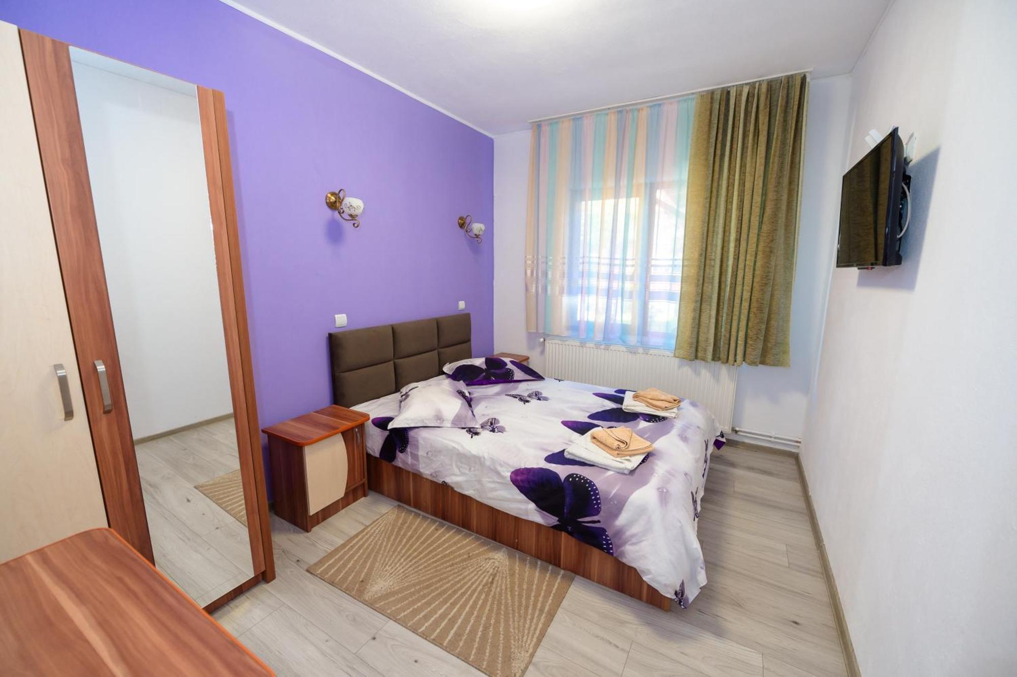 Casa Alex Calimanesti Hotel ภายนอก รูปภาพ