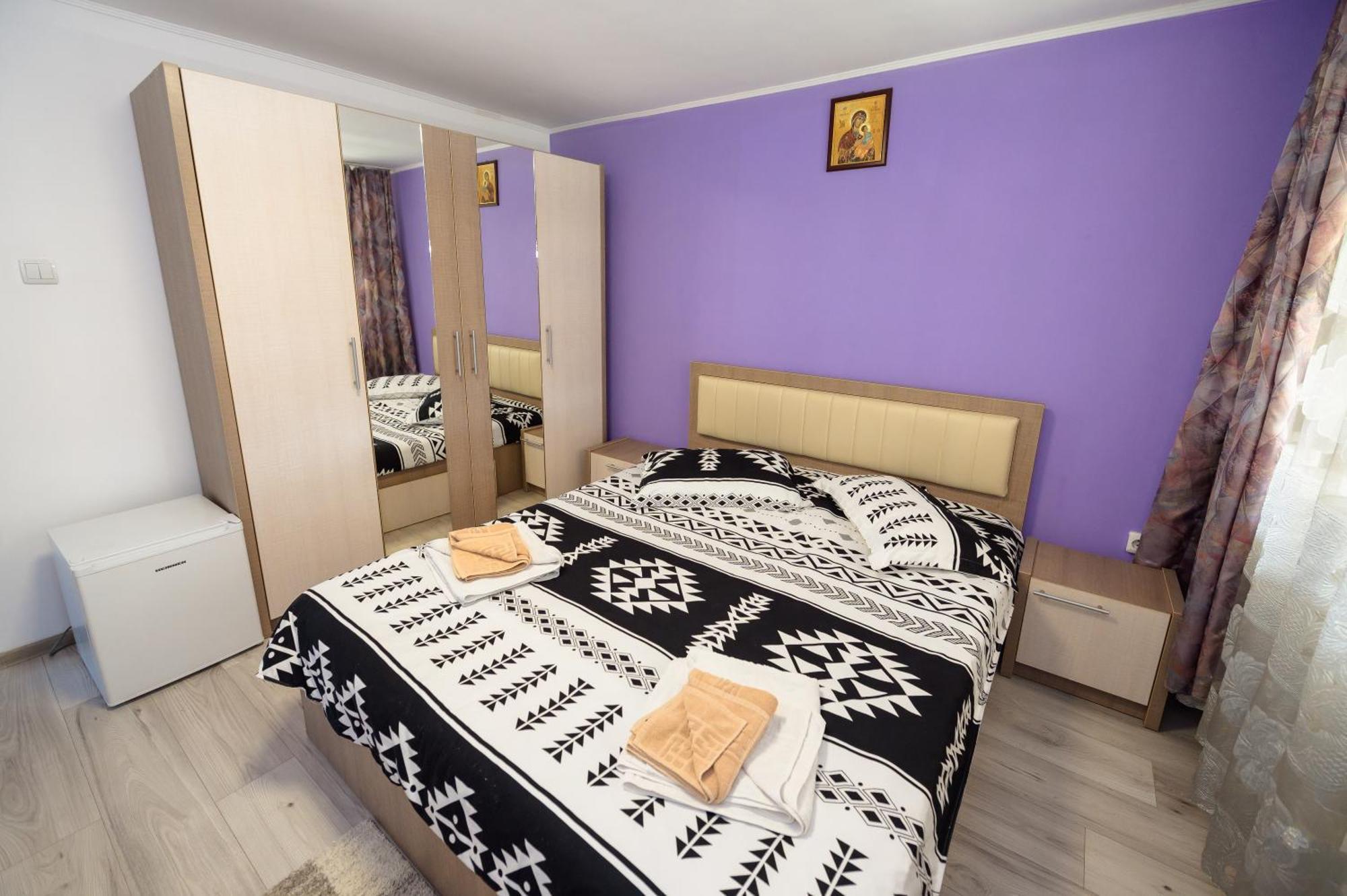 Casa Alex Calimanesti Hotel ภายนอก รูปภาพ