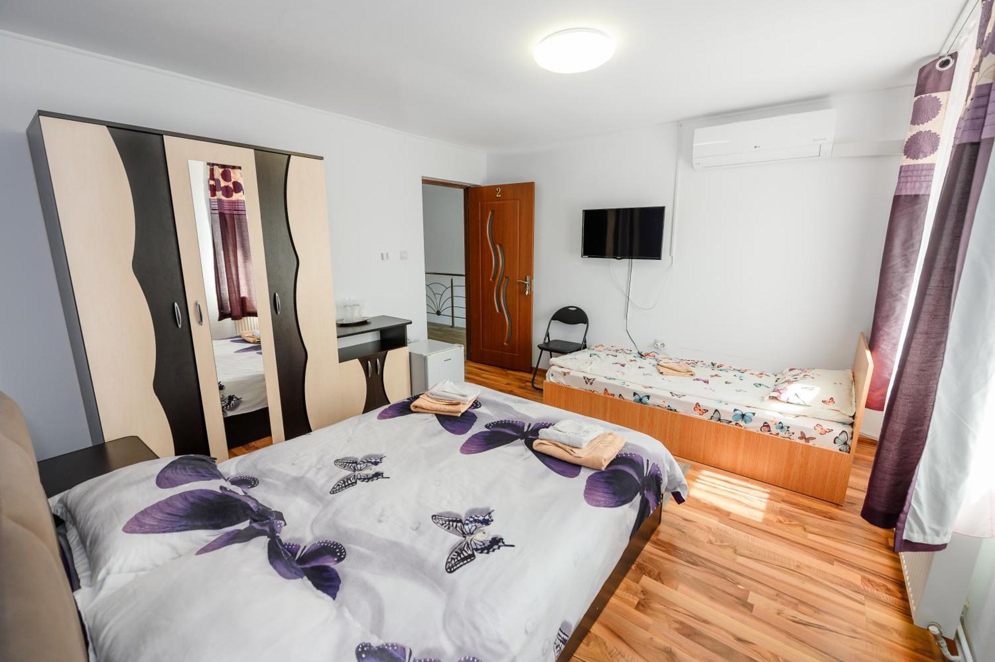 Casa Alex Calimanesti Hotel ภายนอก รูปภาพ